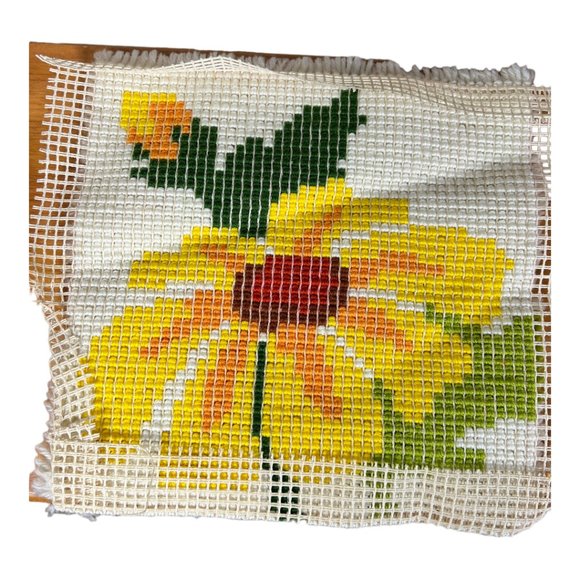Sunflower Latch Hook Pillow Cover - Picture 2 of 4